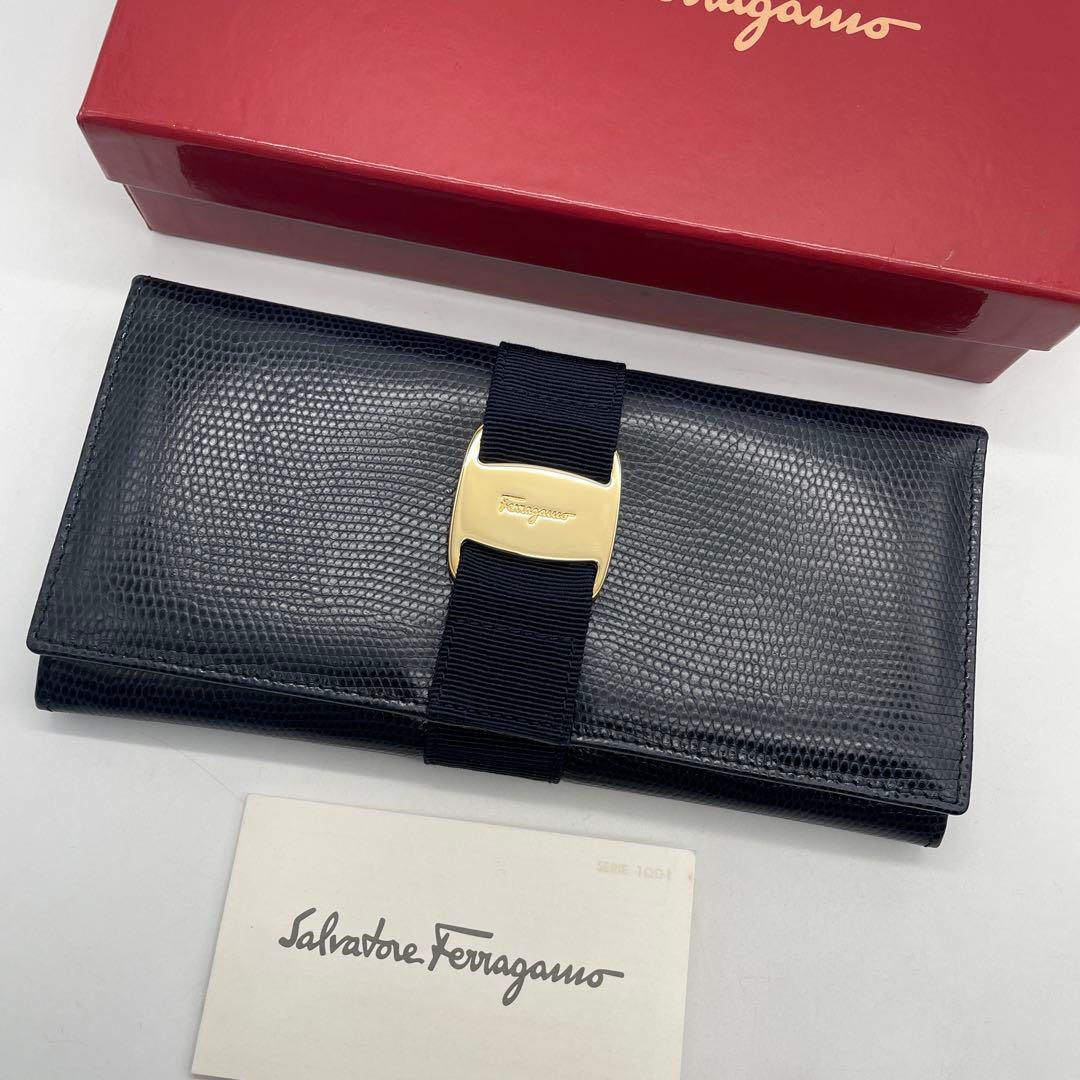 ☆新品未使用☆サルバトーレフェラガモ☆長財布