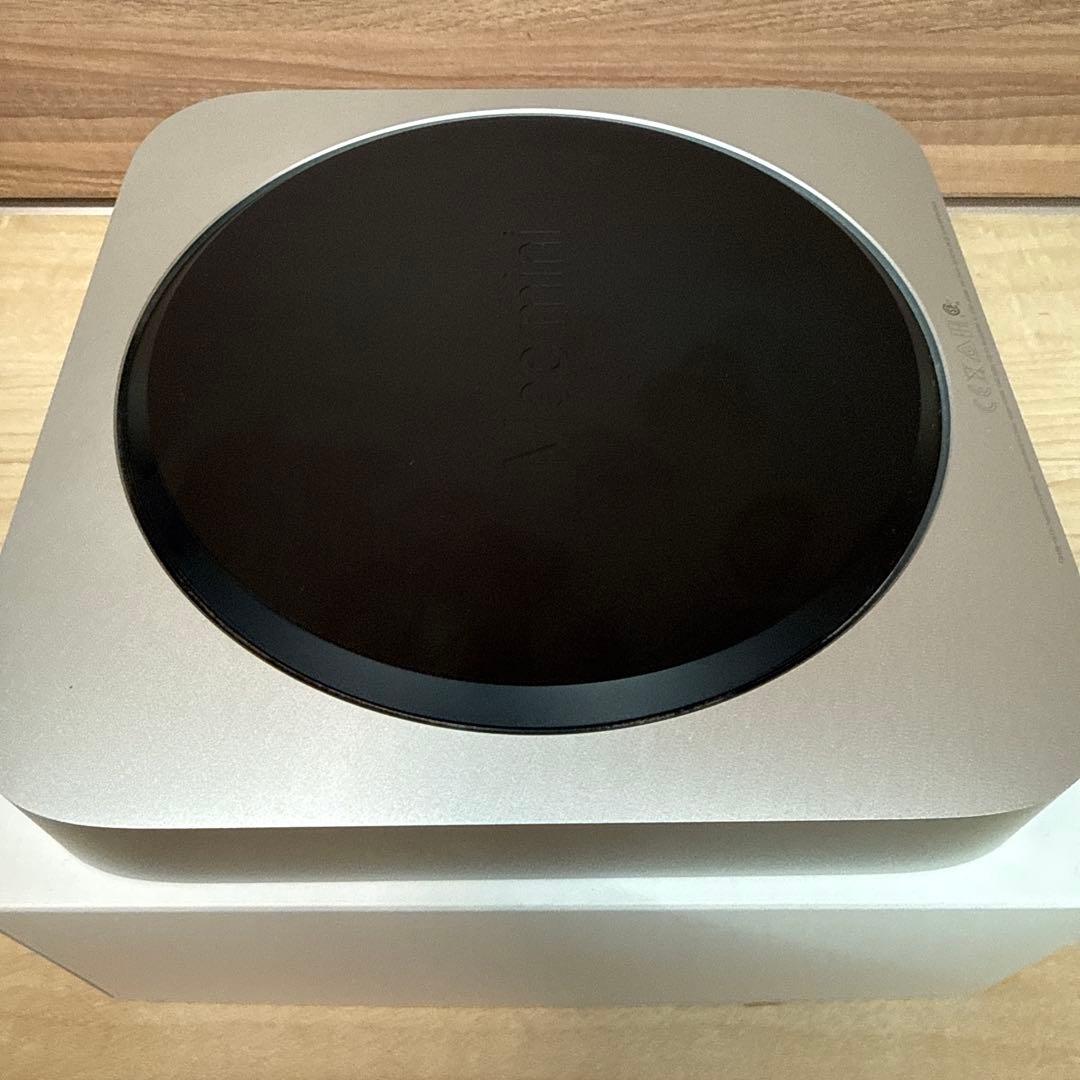 Mac mini M2 8GBメモリ　256GB SSD