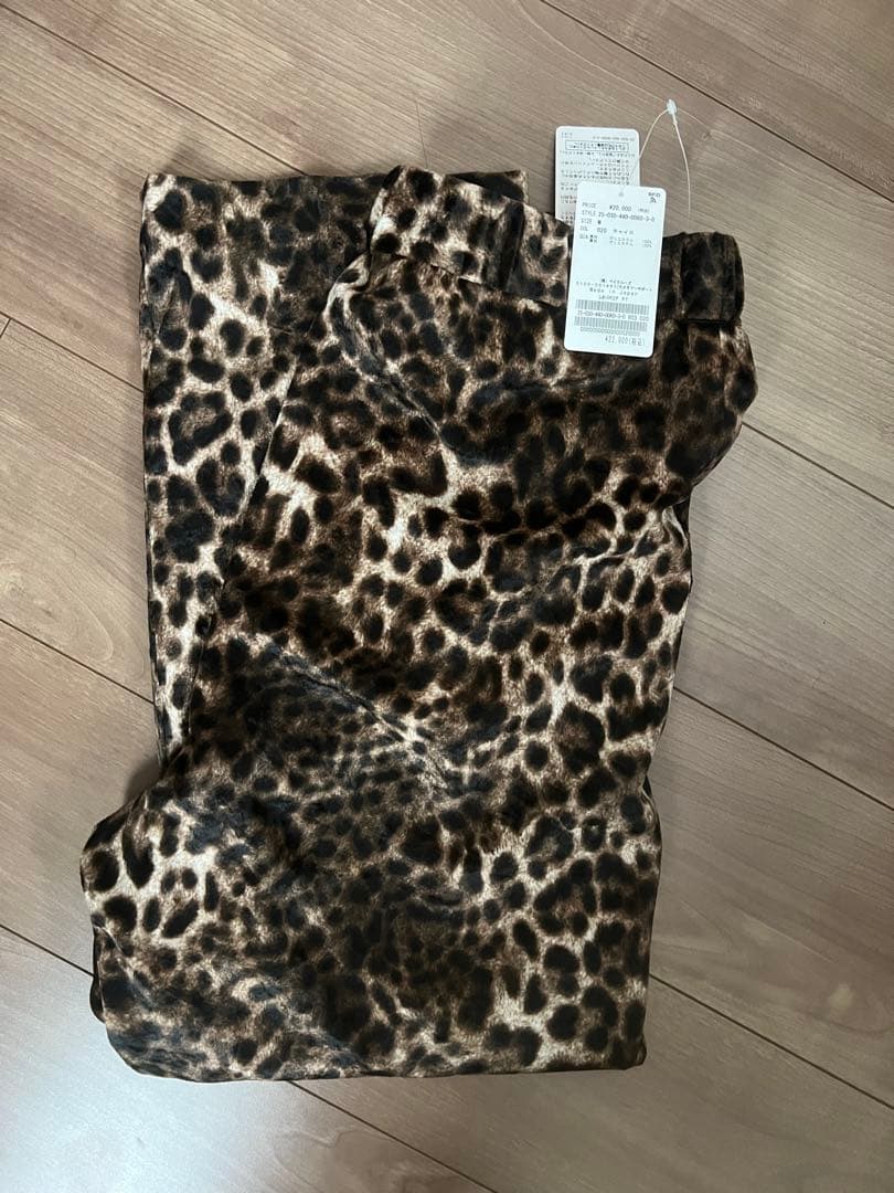 週末限定値下げ レオパベロアパンツ M