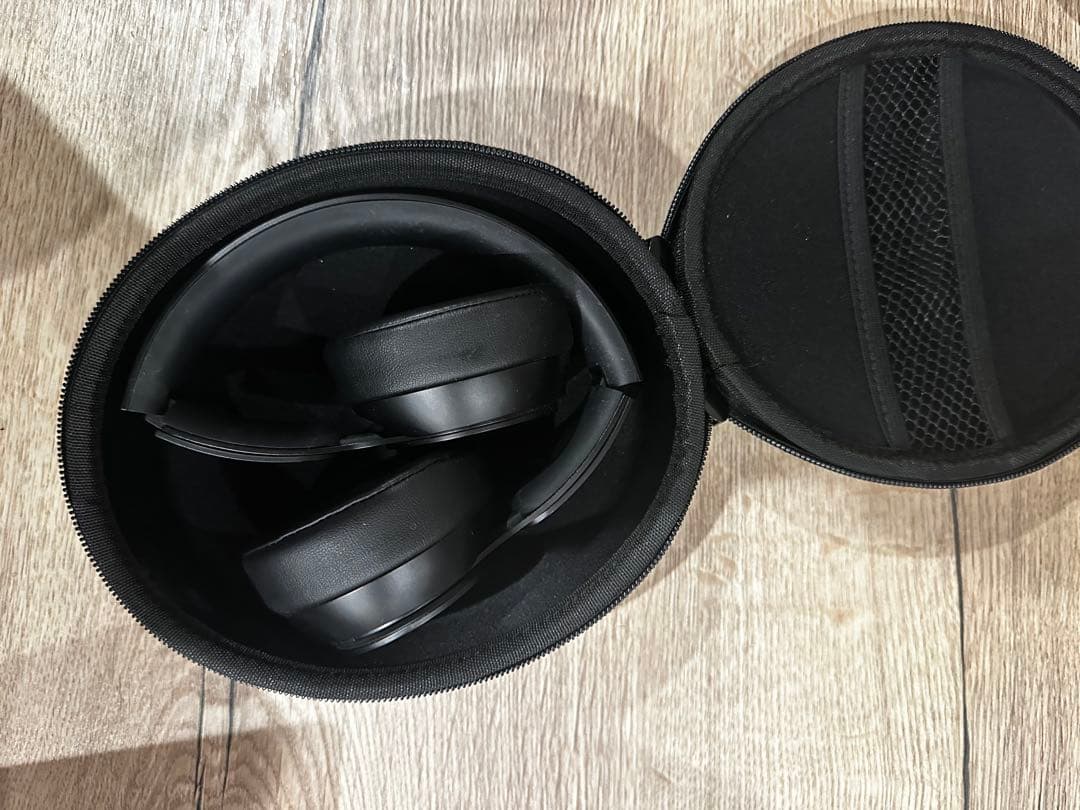 Beats Solo Pro Wireless ワイヤレスヘッドホン