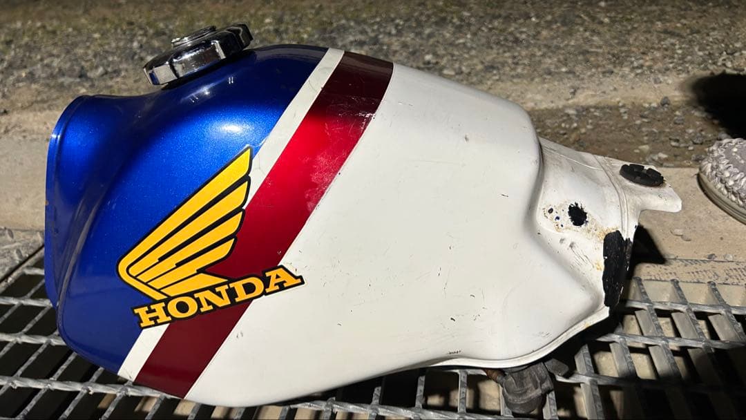 HONDA FTRタンク