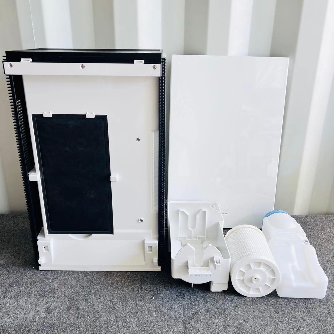 9極美品！最新モデル！Panasonic ジアイーノ 花粉症対策空気清浄機