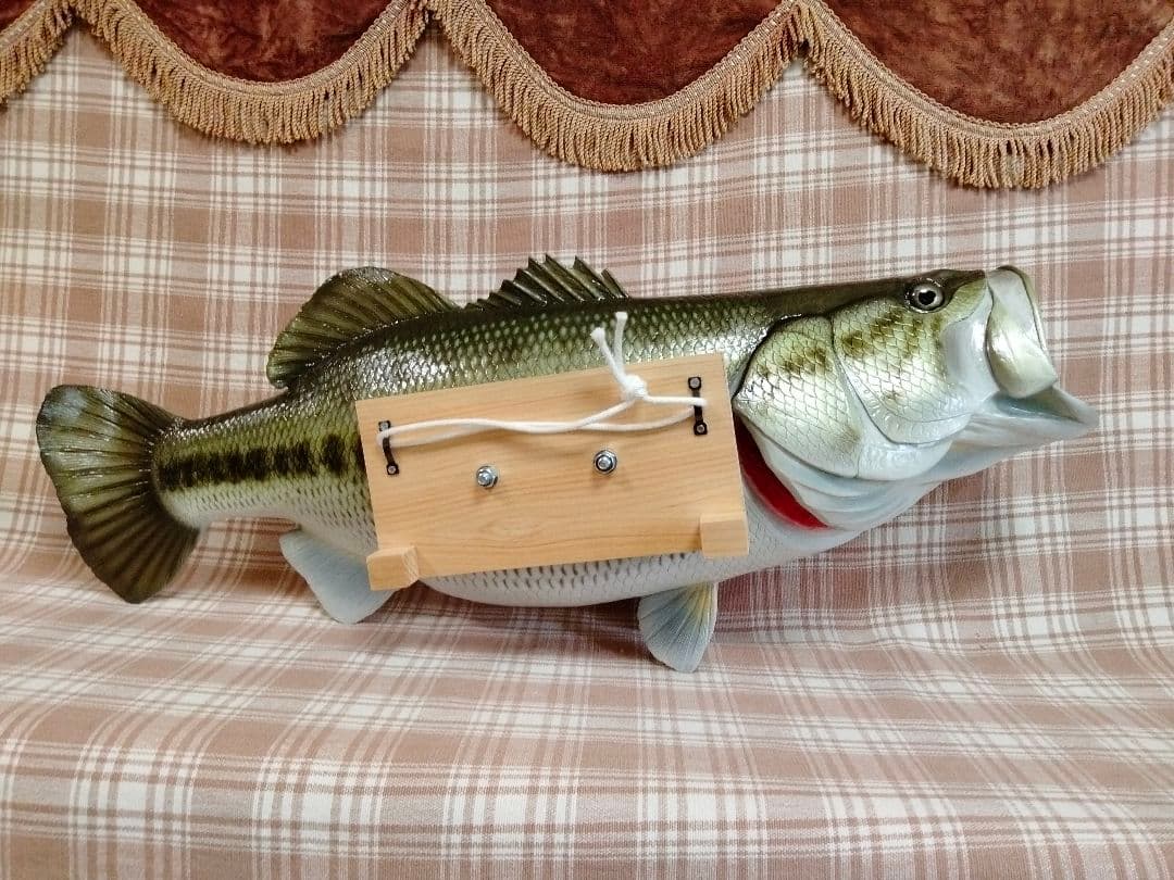 ハンドメイド　62cmブラックバス壁掛け　魚釣り　フィギュア　レプリカ