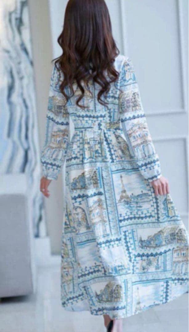 EmiriaWiz　パリ柄ロングワンピース　❤️