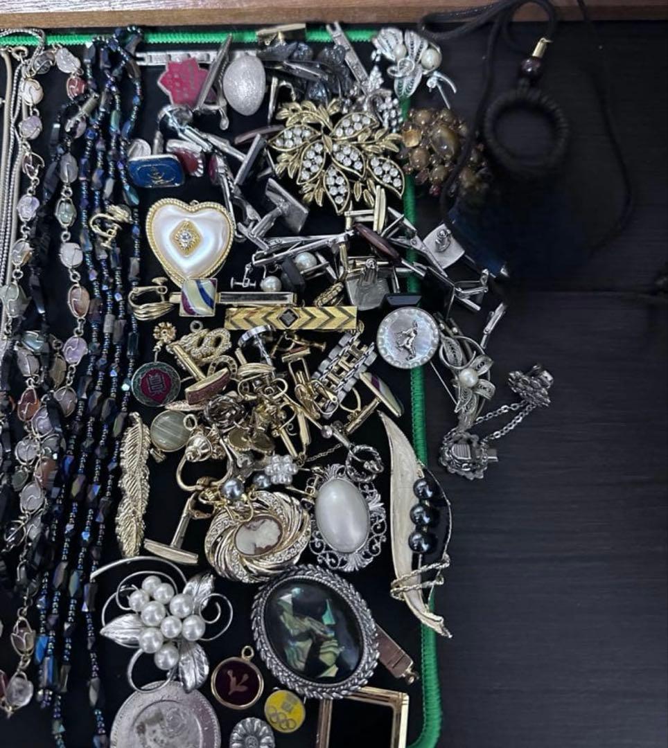 モ*カ様 遺品整理　アクセサリーまとめ　k18刻印有無混在・素材不明