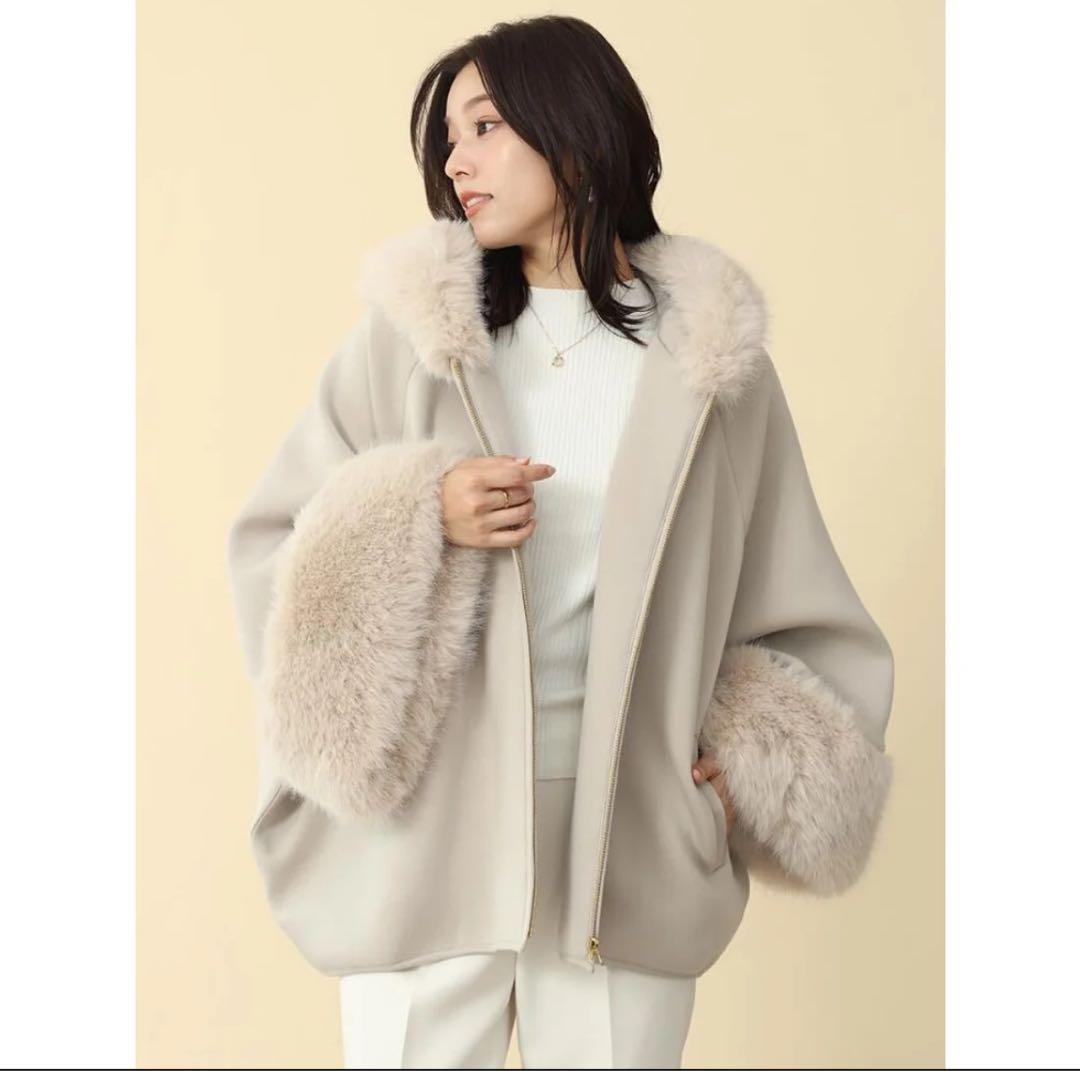 再入荷なし ラスト【新品未使用】ヤマダヤ フェンネル ファー付 フード ポンチョ
