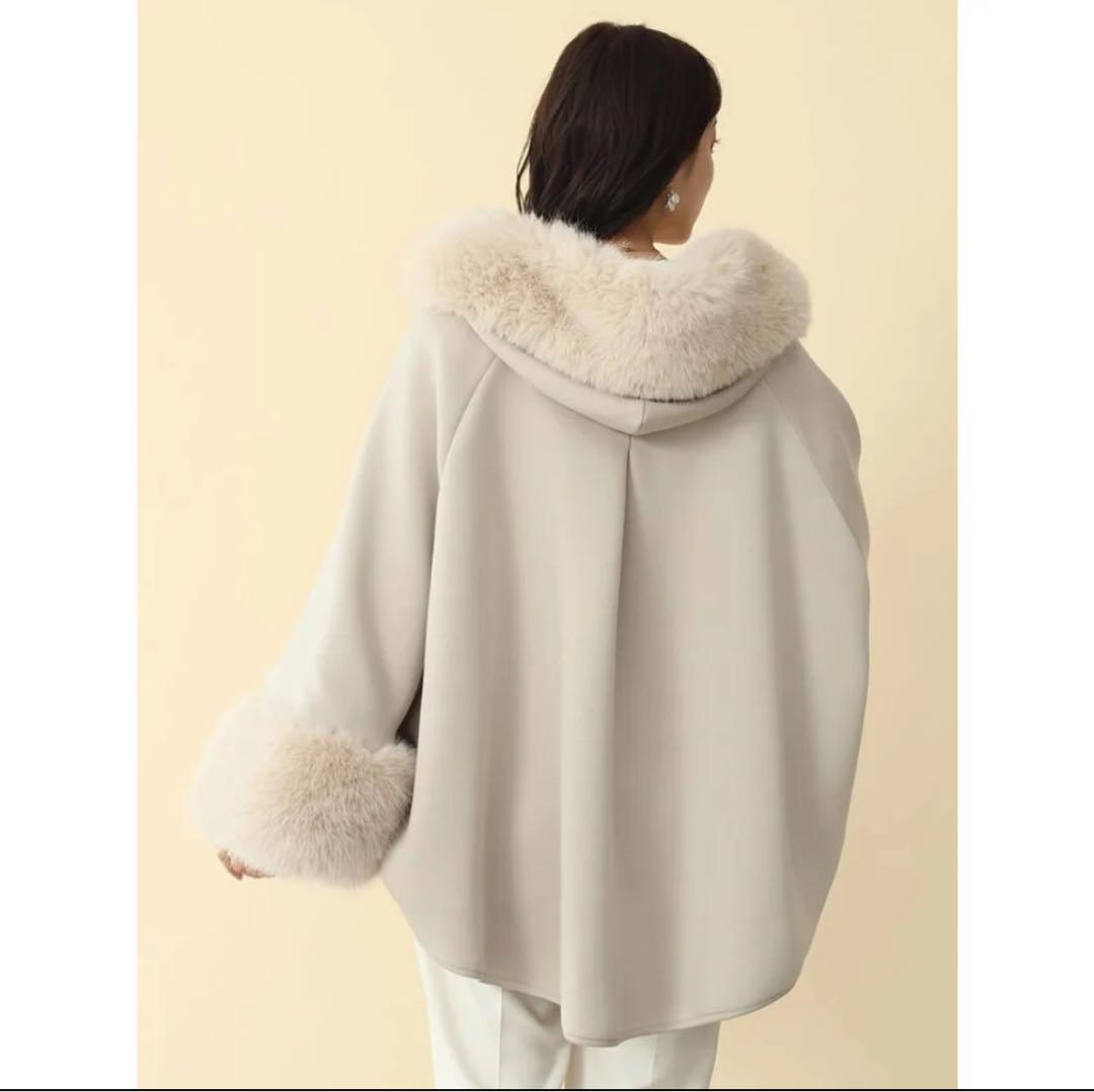 再入荷なし ラスト【新品未使用】ヤマダヤ フェンネル ファー付 フード ポンチョ