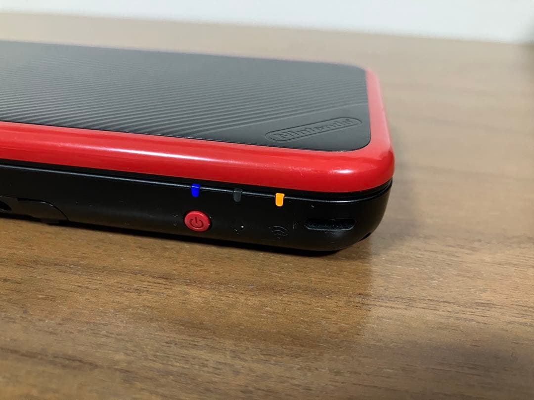 動作確認済Newニンテンドー2DS LL レッド×ブラックマリオカート7パック