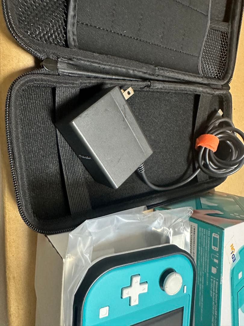 switch switchlite ニンテンドー　スイッチ　ライト 本体