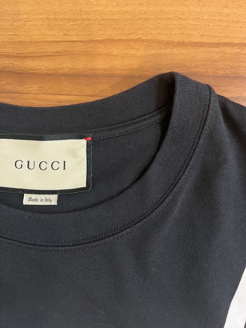 エンショップ2310！GUCCI Tシャツ　半袖　ロゴプリント