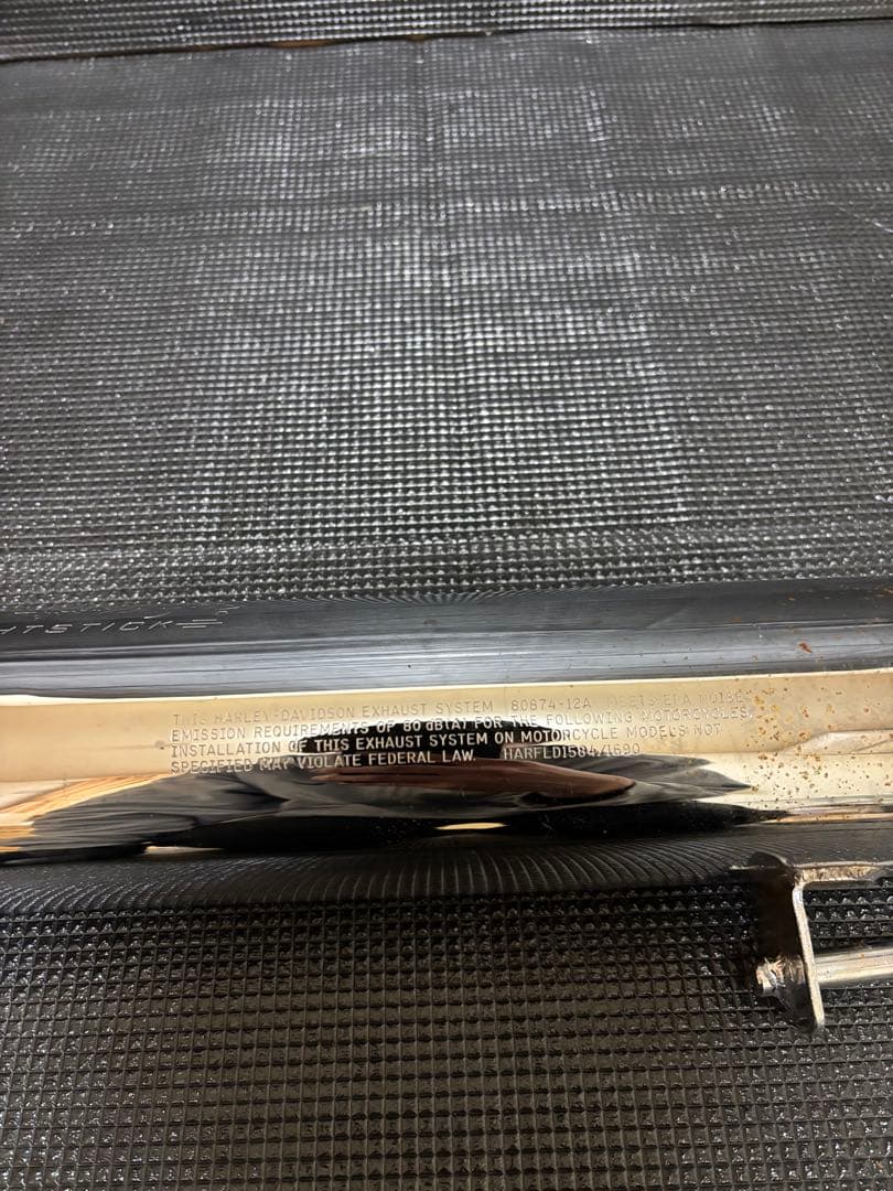 ハーレー ダイナfld/fxdl スクリーミンイーグル ナイトスティックマフラー