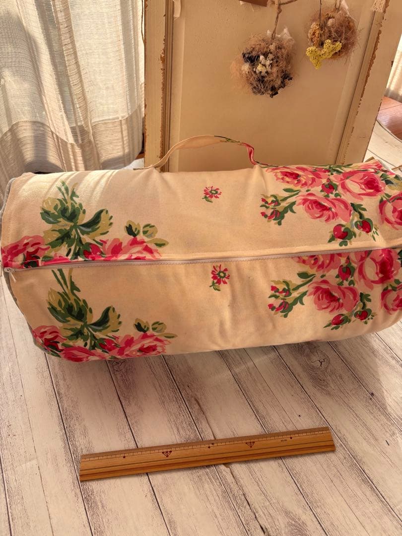 く*ん様 希少LAURA ASHLEY 花柄ブランケット　毛布　薔薇柄　ローズ