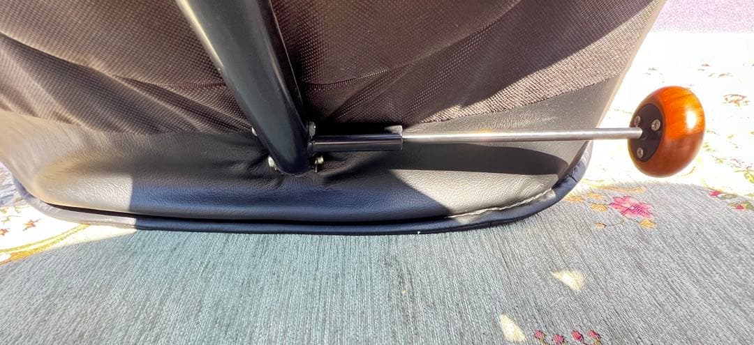 ストレスレスリクライニングチェア