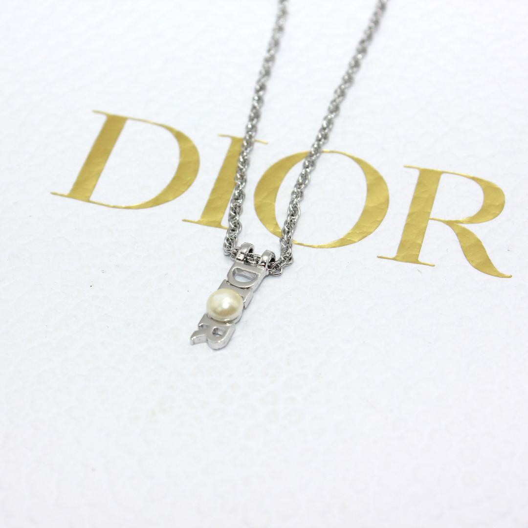 美品 Dior クリスチャンディオール ロゴ パール シルバー ネックレス