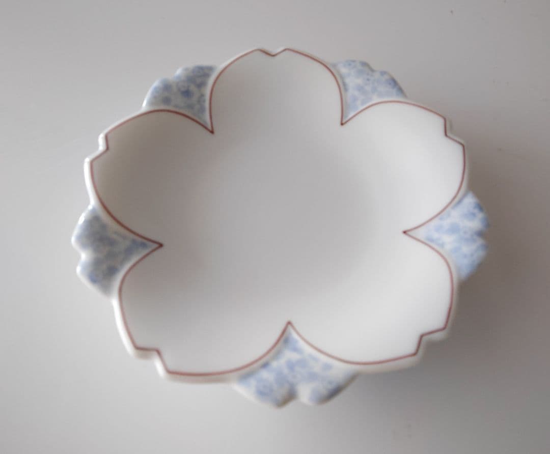 桜紋　銘々皿　五枚　畑萬陶苑　手描き　有田焼　未使用