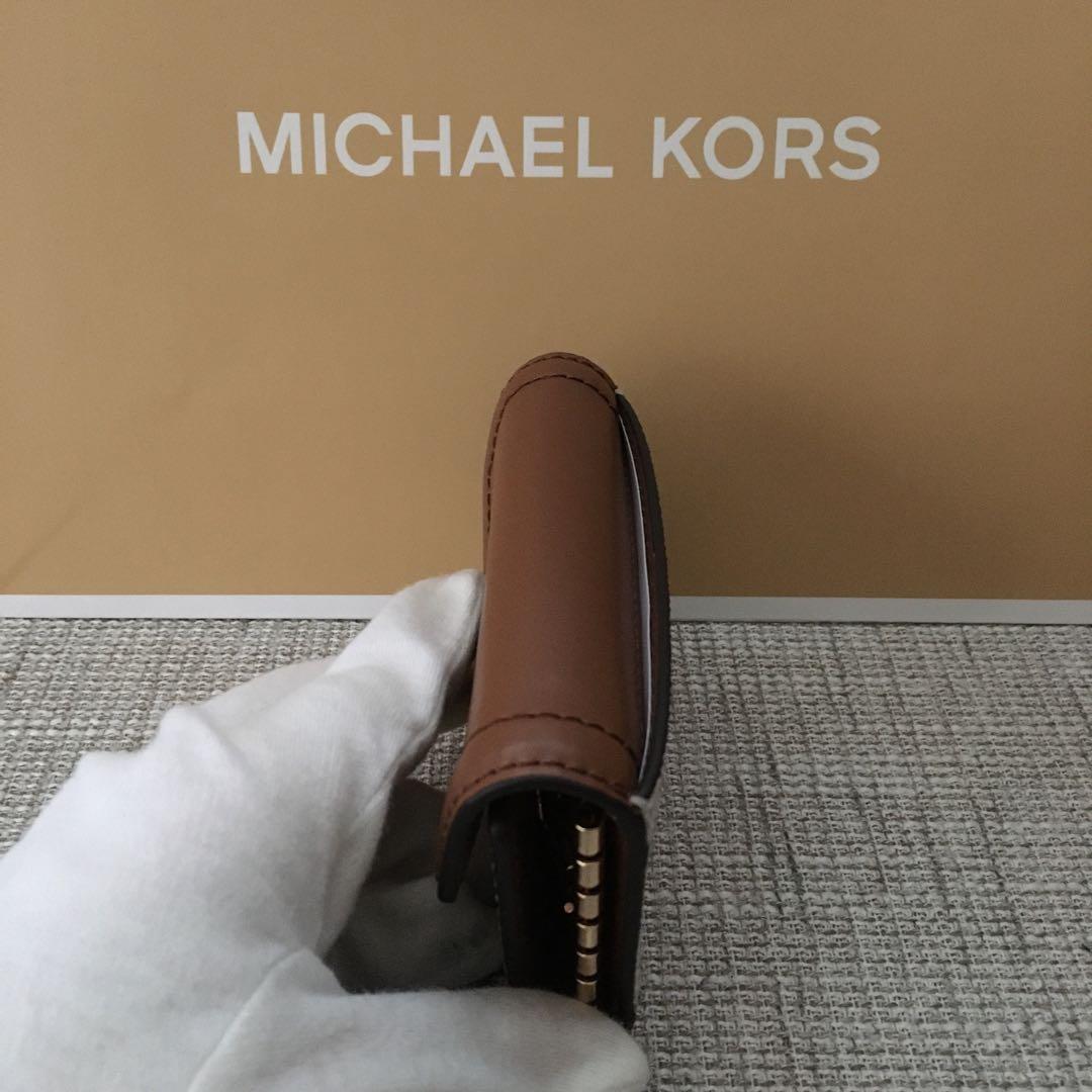 新品 マイケルコース MICHEAL KORS バニラ　キーケース