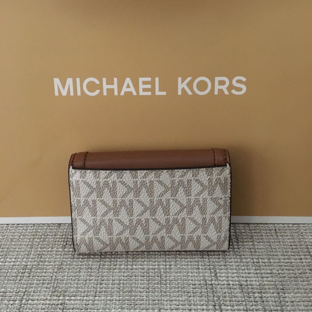 新品 マイケルコース MICHEAL KORS バニラ　キーケース
