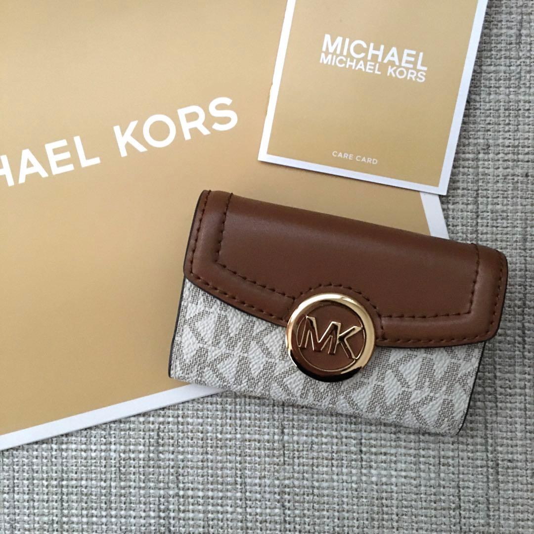 新品 マイケルコース MICHEAL KORS バニラ　キーケース