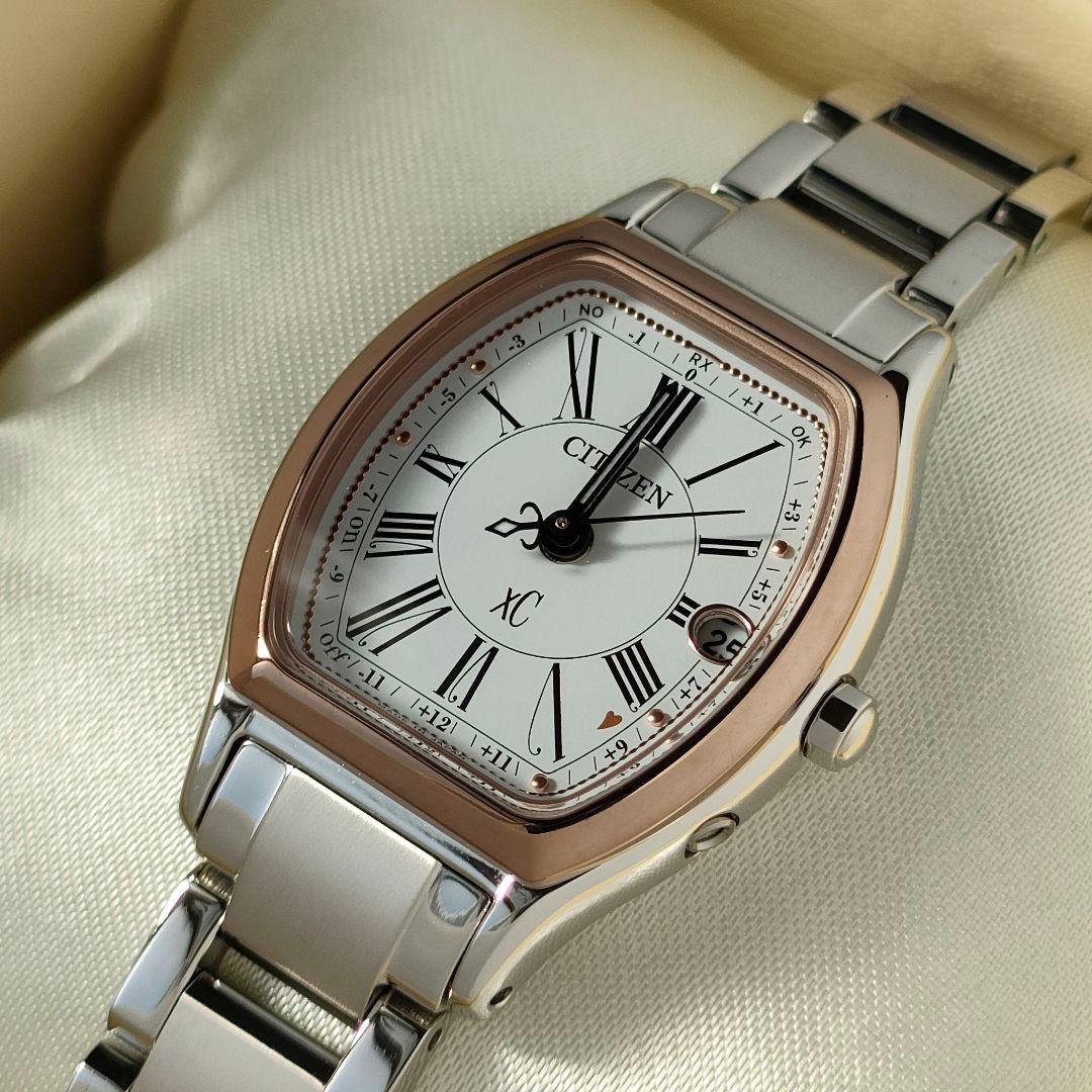 CITIZEN XC/ クロスシー チタン トノー 電波時計( ルキア