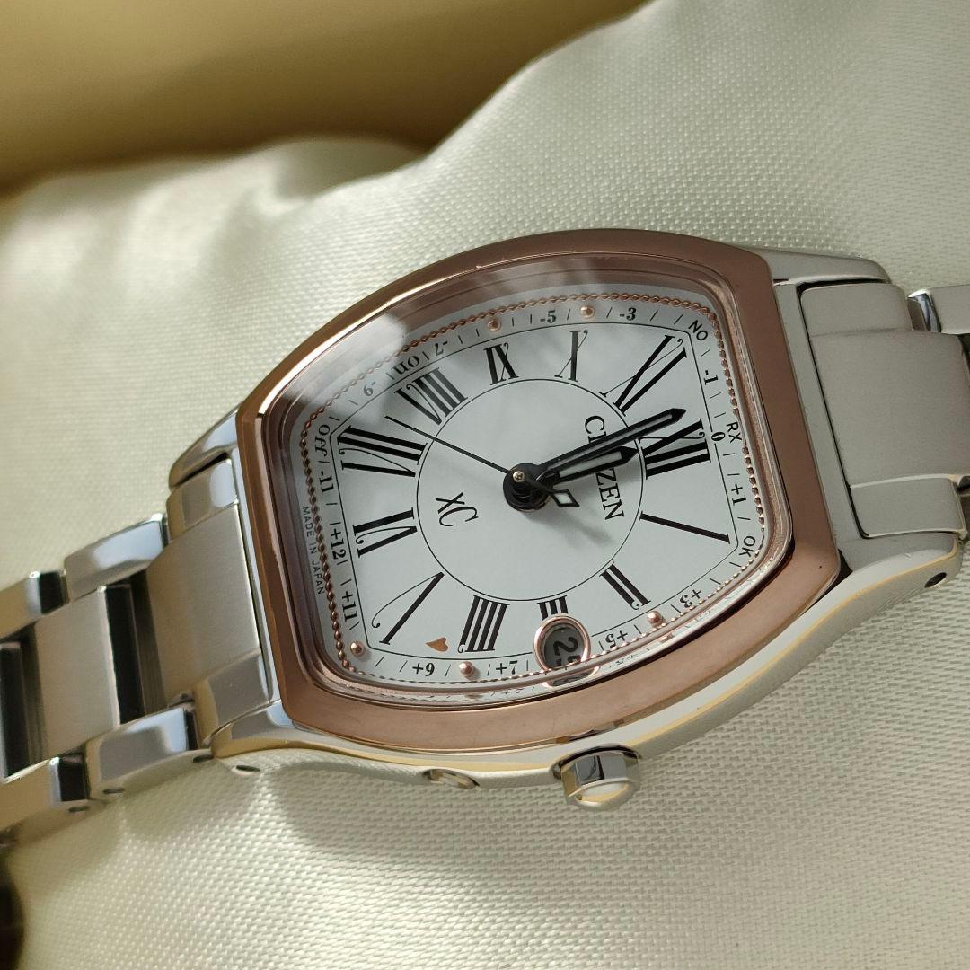 CITIZEN XC/ クロスシー チタン トノー 電波時計( ルキア