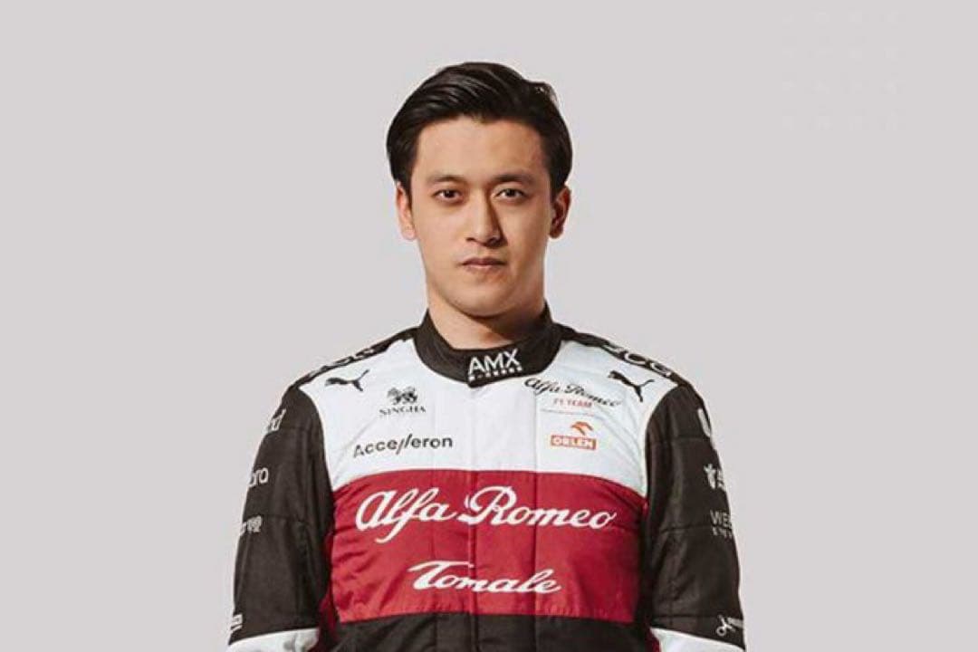 ミニカー Alfa Romeo F1 Team 2022 ZhouGuanyu1:43