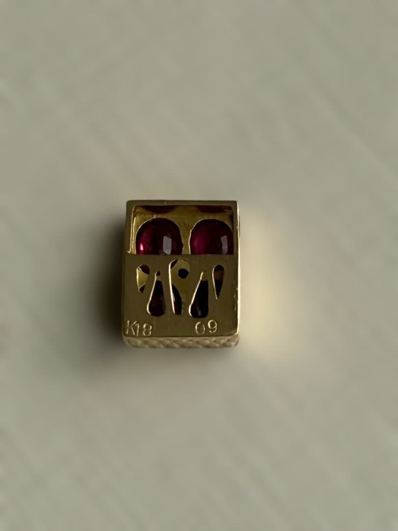 k18 YG 赤いルビー　ペンダントトップ　1.3g