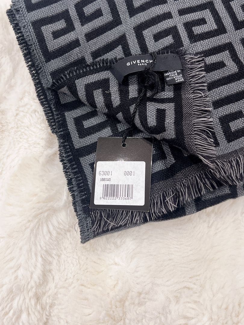 Givenchy 幾何学模様 イタリア製 ジバンシィ4Gロゴ総柄マフラーストール