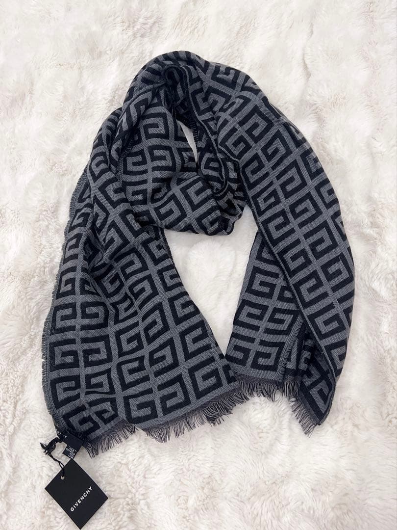 Givenchy 幾何学模様 イタリア製 ジバンシィ4Gロゴ総柄マフラーストール