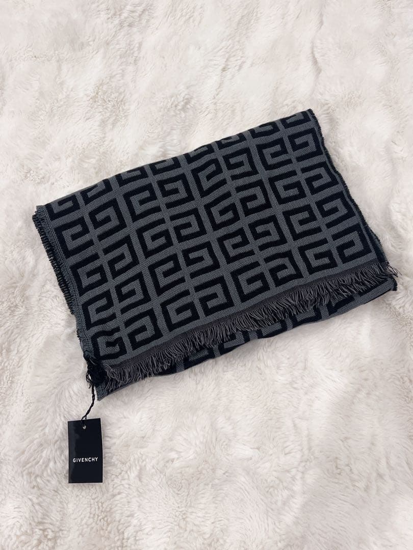 Givenchy 幾何学模様 イタリア製 ジバンシィ4Gロゴ総柄マフラーストール