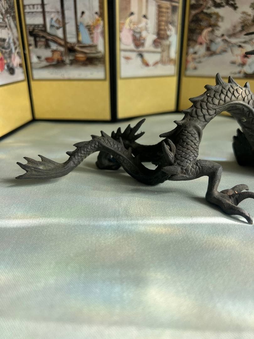 銅　龍置物