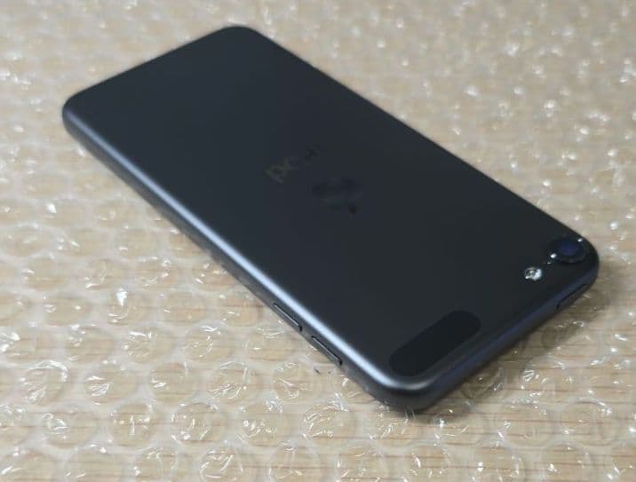 前*英様 iPod touch 7◼️充放電回数3回◼️バッテリー容量100%◼