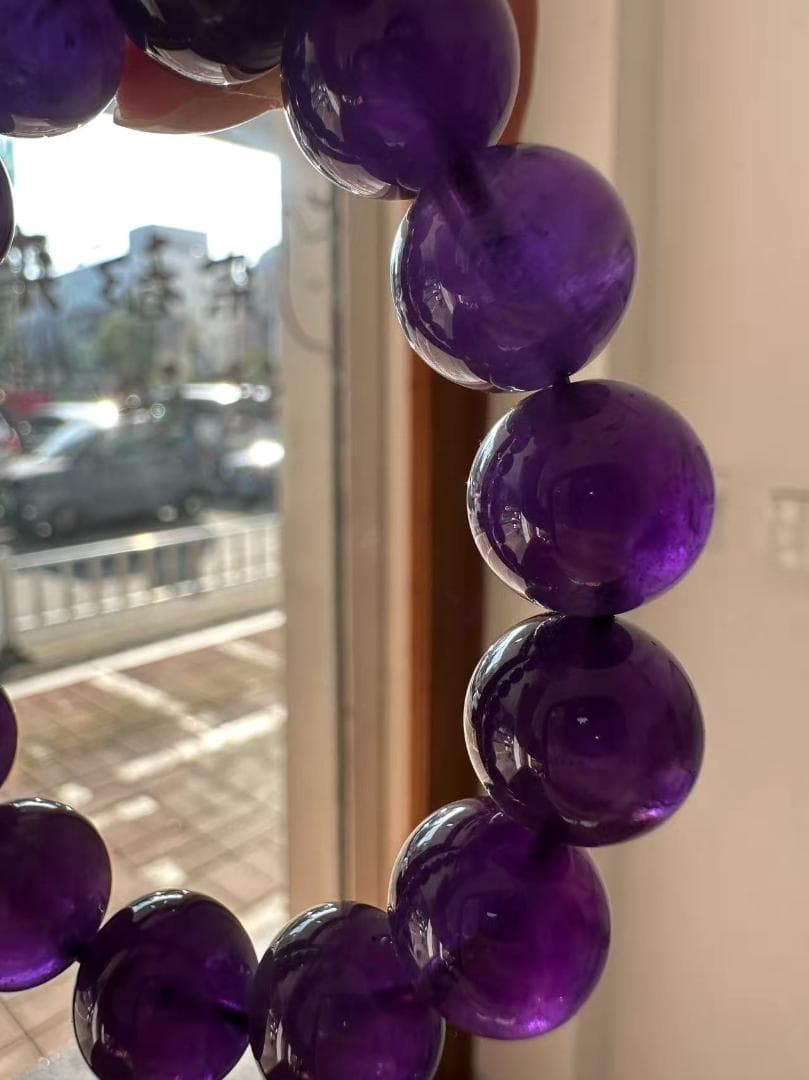 アメジスト ビーズブレスレット 紫色 14mm 濃い紫色です