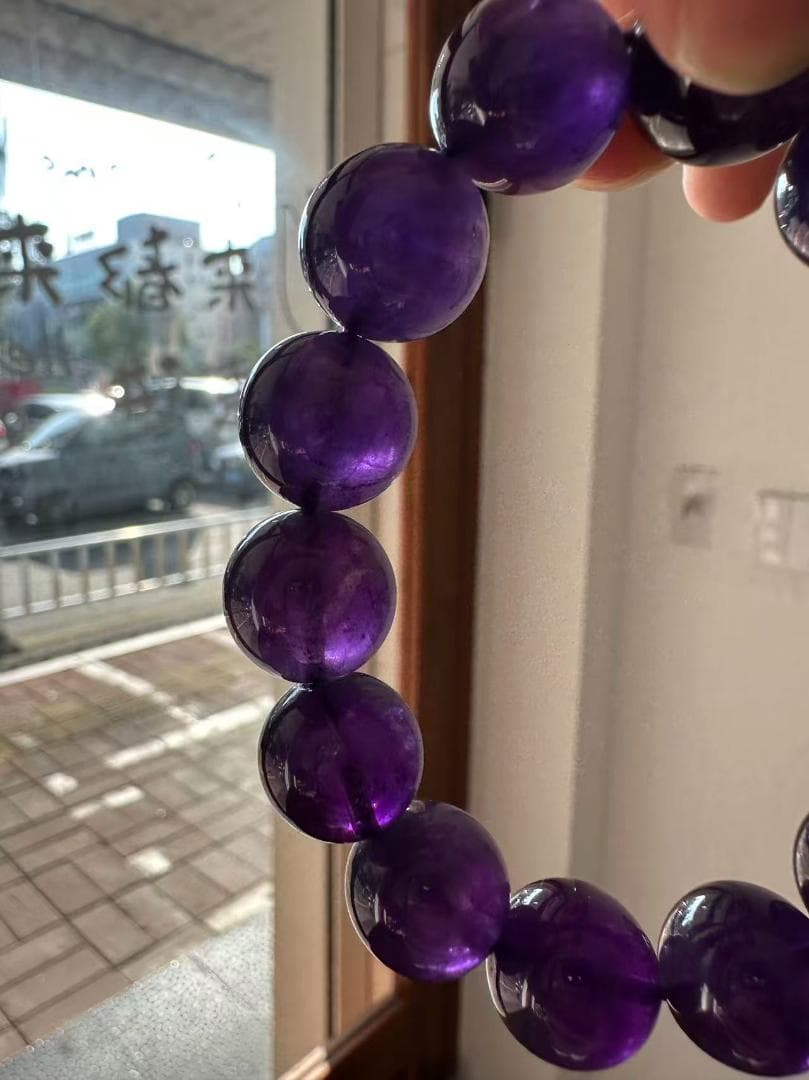 アメジスト ビーズブレスレット 紫色 14mm 濃い紫色です