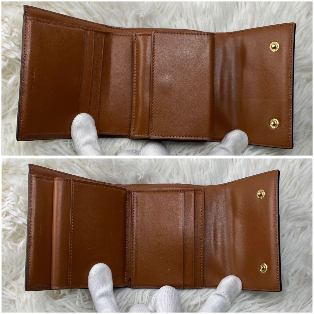 ラテ様✨ CELINE スモール トリフォールド ウォレット トリオンフ レザー