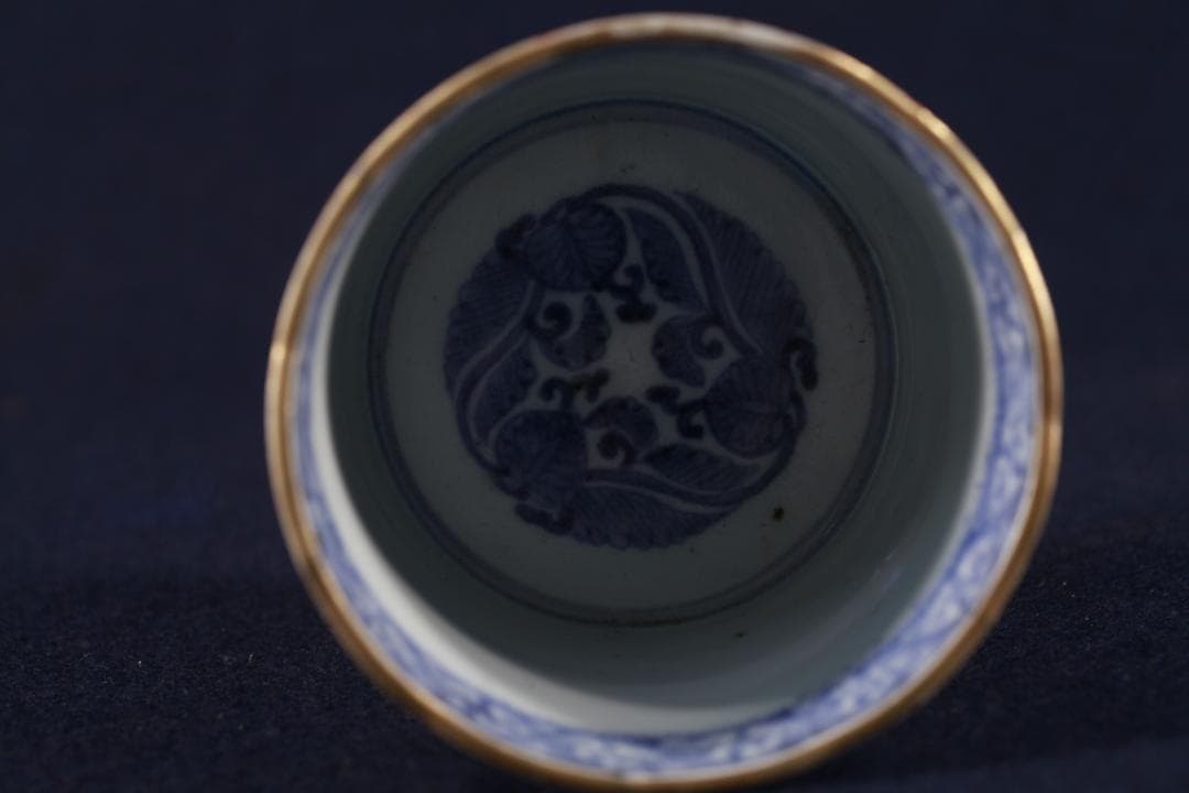 399　古伊万里大振金襴手窓絵市松唐獅子図蕎麦猪口　幕末　無傷