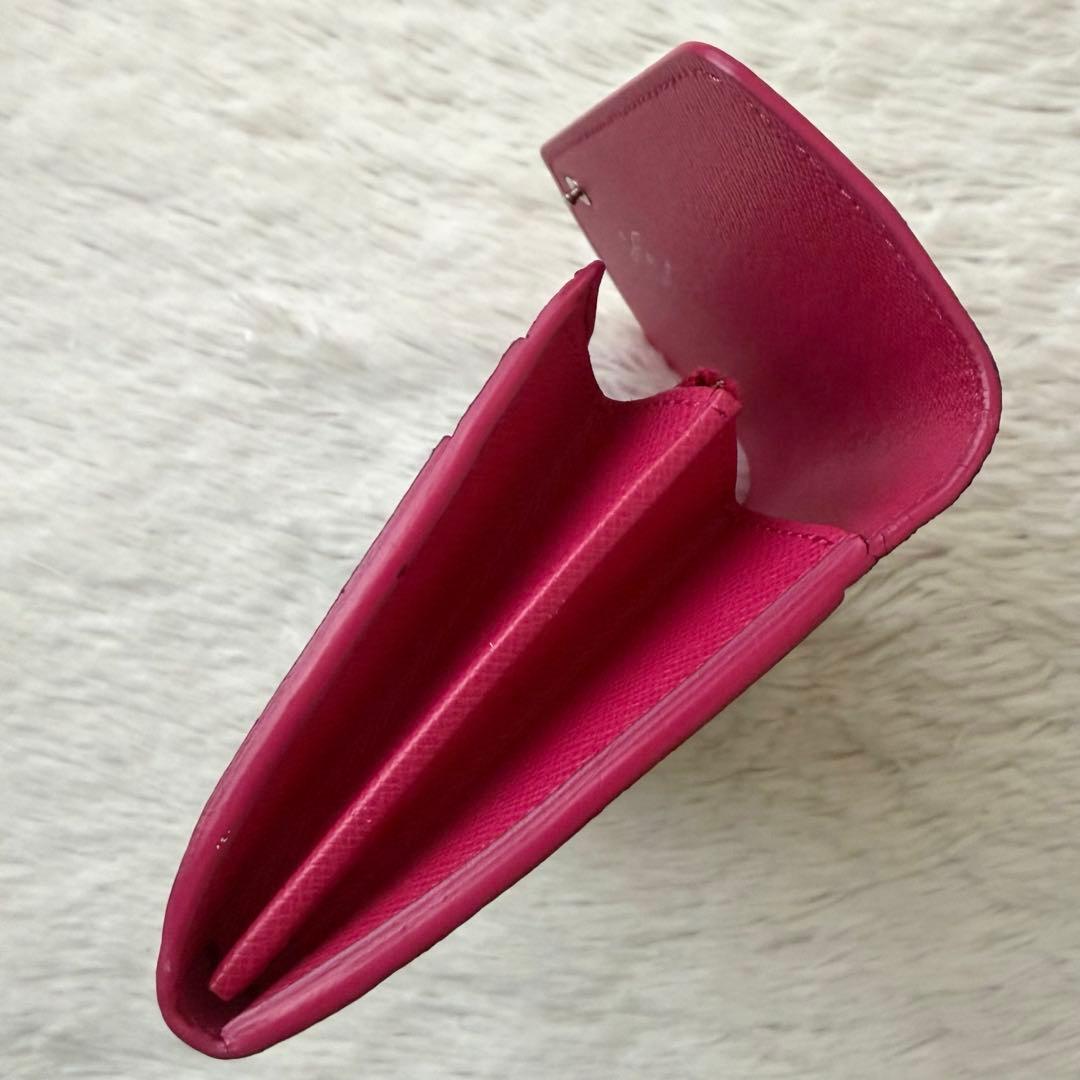 ルイヴィトン ポルトフォイユサラ　ノワール　ホットピンク　エピレザー　長財布