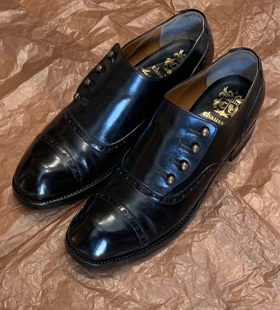 美品chausserボタンシューズ C-7047