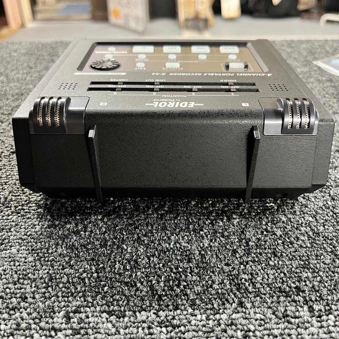 【11247】4ch ポータブルレコーダー R-44