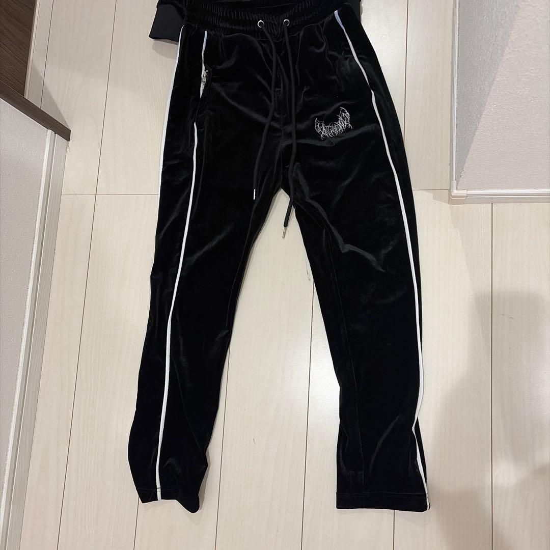 yxngbratzベロアセットアップ　上下Sサイズ