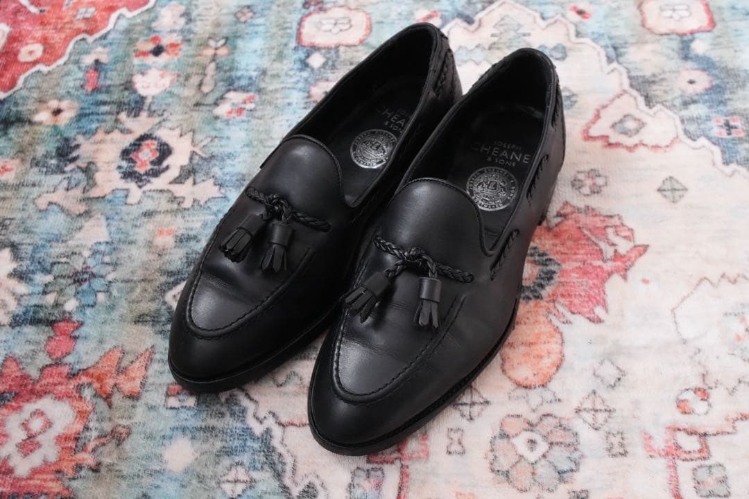 ジョセフチーニー　タッセルスリッポン　HUGH