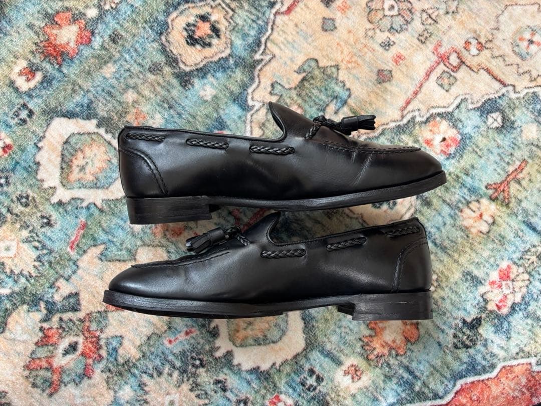 ジョセフチーニー　タッセルスリッポン　HUGH