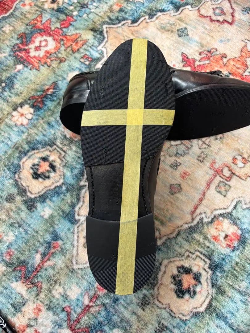 ジョセフチーニー　タッセルスリッポン　HUGH