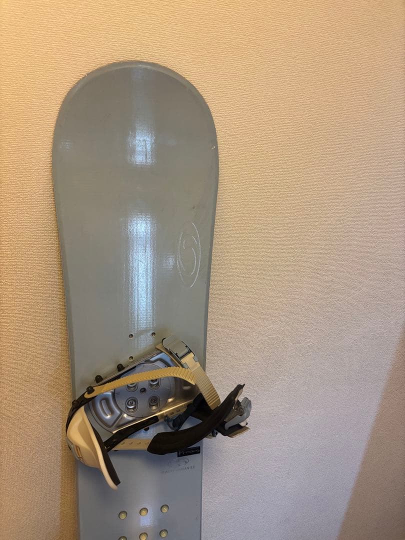 SALOMON サロモン １４４㎝スノーボード　３点　ケース　サロモン ブーツ