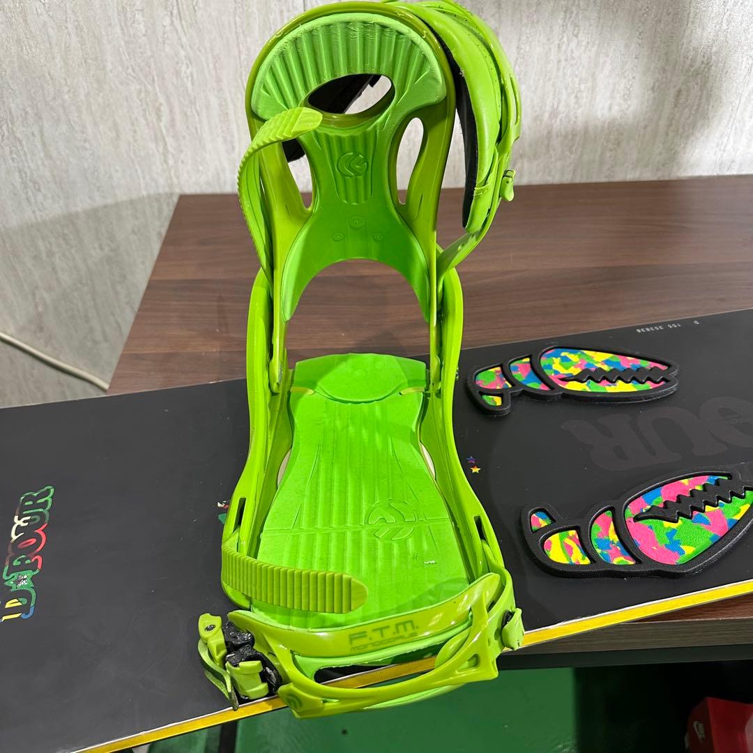 美品 November D4 155㎝ スノーボード板 バインディング