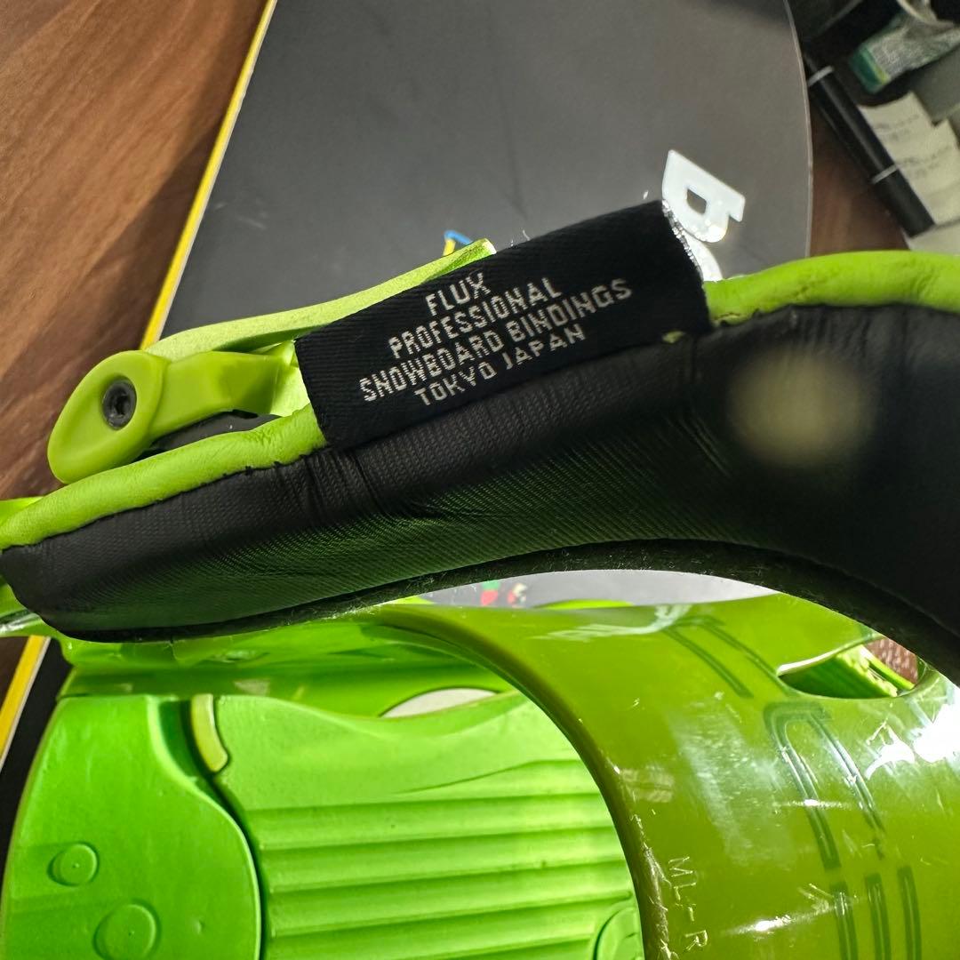 美品 November D4 155㎝ スノーボード板 バインディング