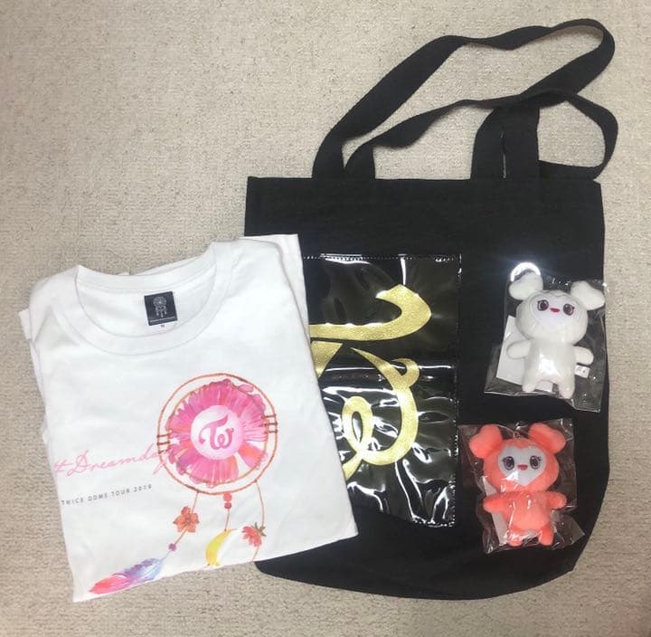 TWICEグッツまとめ売り