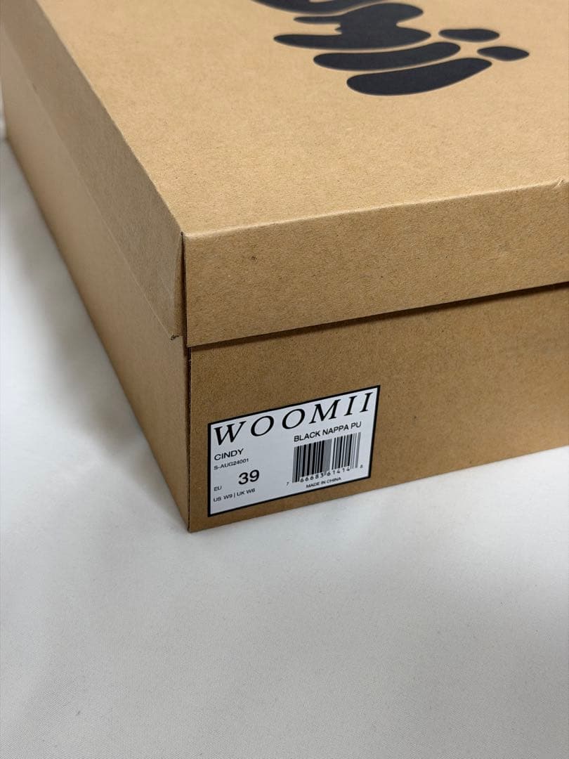 WOOMII CINDYBLACK スニーカー