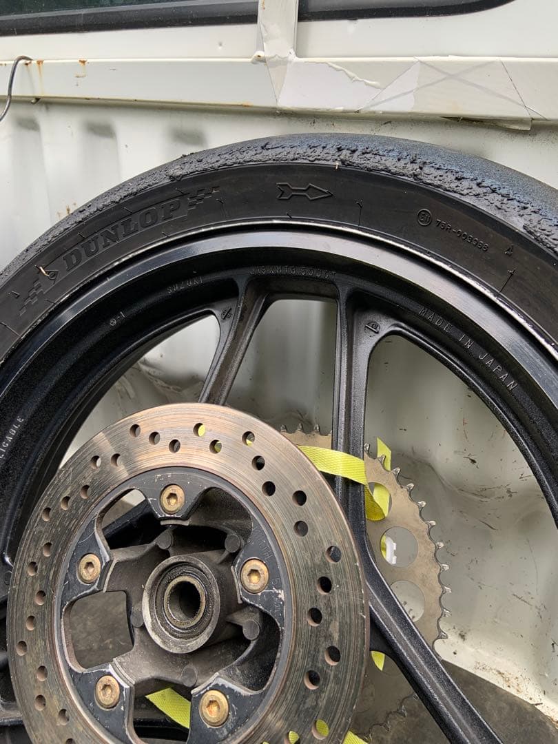 gsx-r1100 gu74a 1987年式　リアホイール GSXR1100