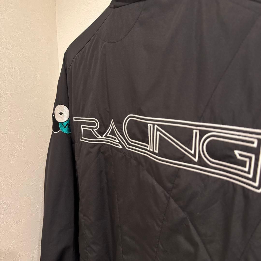 プーマ メルセデス MAPF1 ガレージ クルー モータースポーツ F1