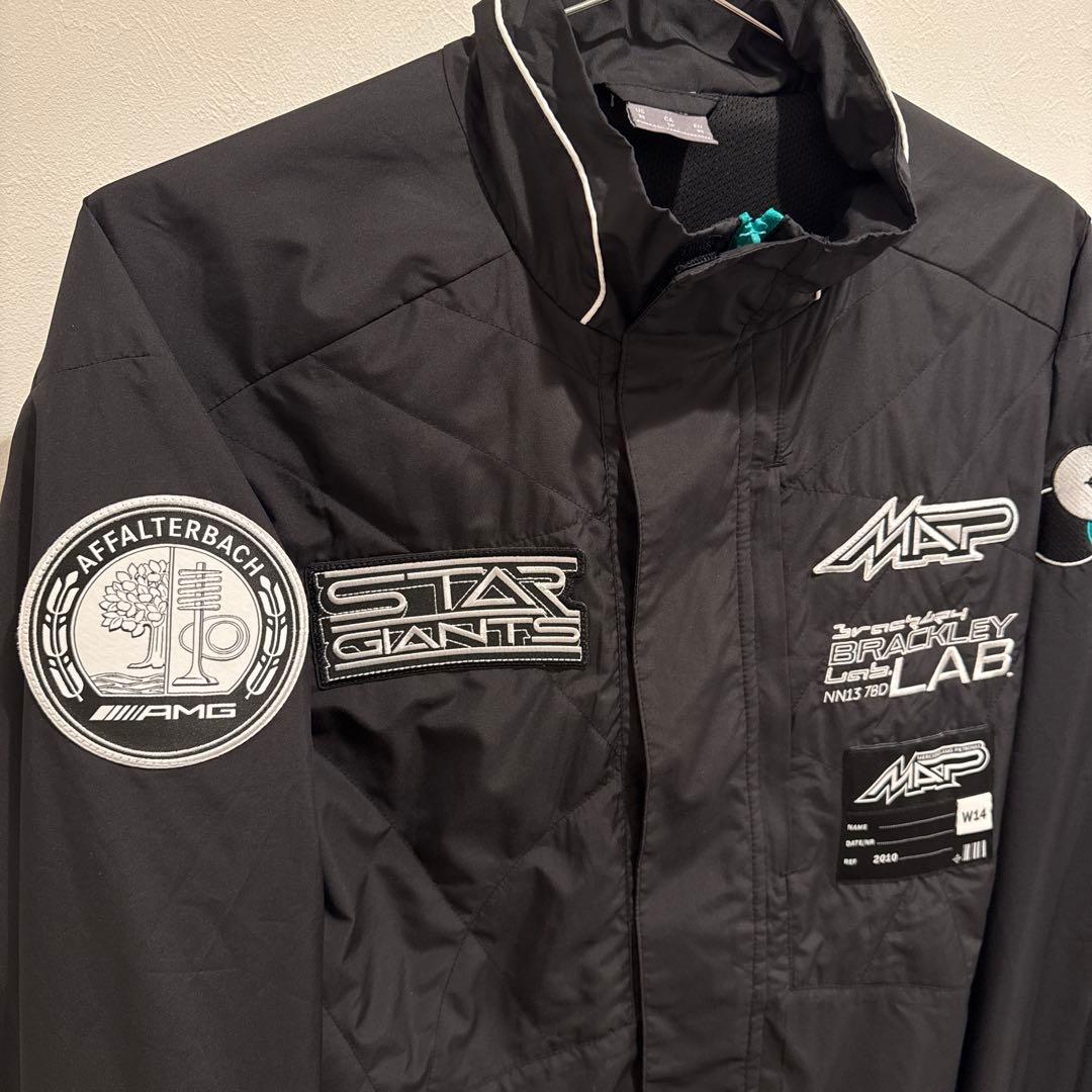 プーマ メルセデス MAPF1 ガレージ クルー モータースポーツ F1